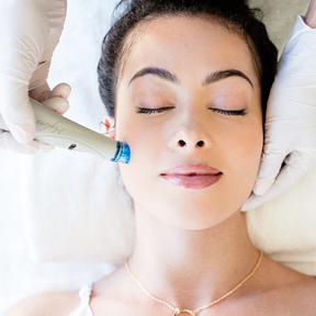 Luxury Hydrafacial (includes Murad Booster)